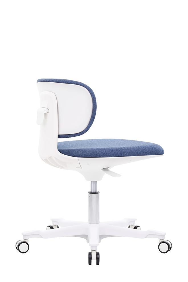 OW03G-W 歐文洽談椅-白框 - 後側面135 度視角